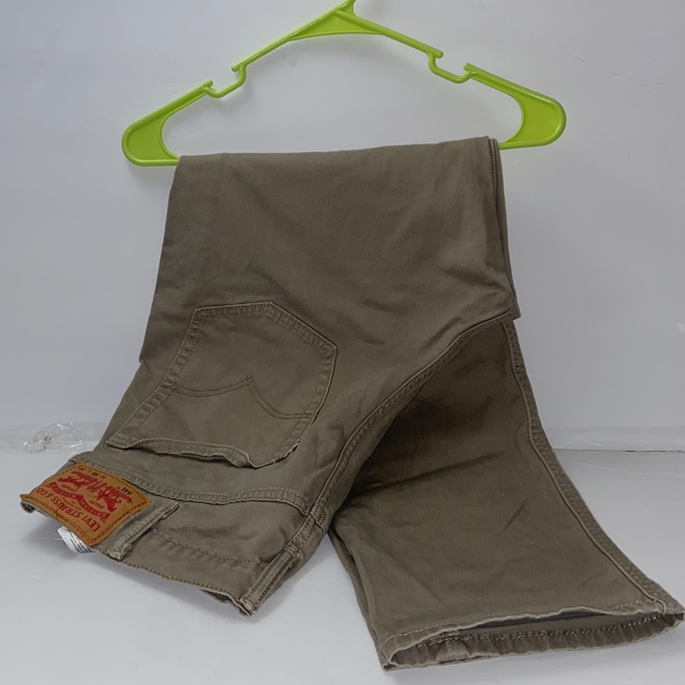 Levi jeans